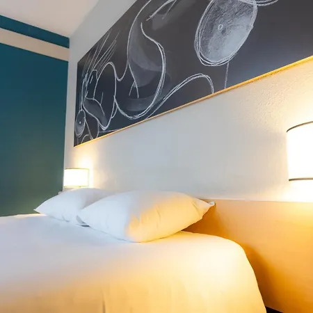 Hotel Ibis Centre La 3*